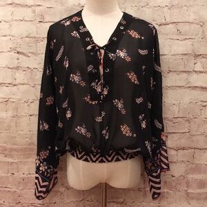 EXPRESS Sheer Kimono Slv Floral Lace Up Popover